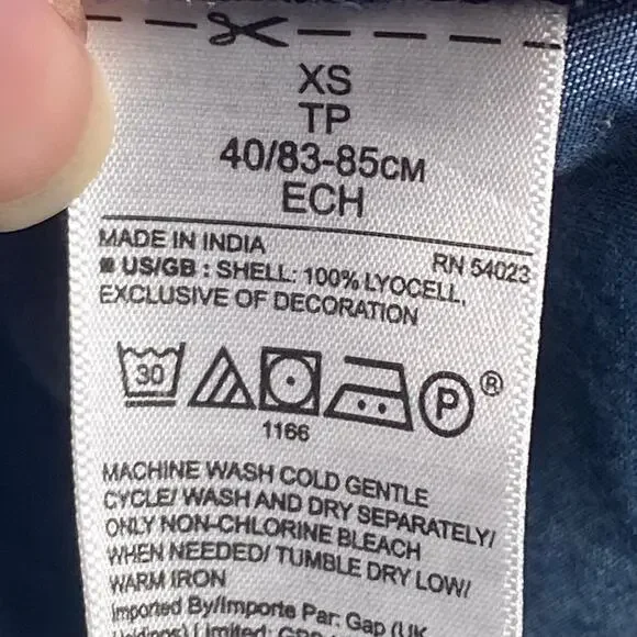 Banana Republic Denim Tank Top Sleeveless Frayed Hem Casual Size XS - Picture 5 of 5